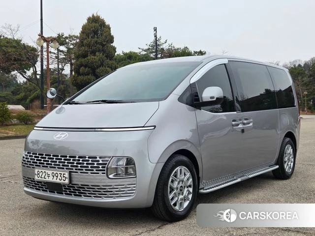 Hyundai Staria 2024 Серебряный из Кореи