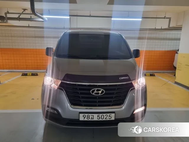 Hyundai The New Grand Starex 2019 Серебристо-серый из Кореи
