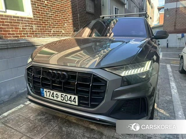 Audi Q8 (4M) 2021 Серый из Кореи