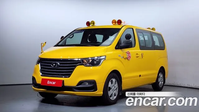 Hyundai The New Grand Starex 2019 Желтый из Кореи