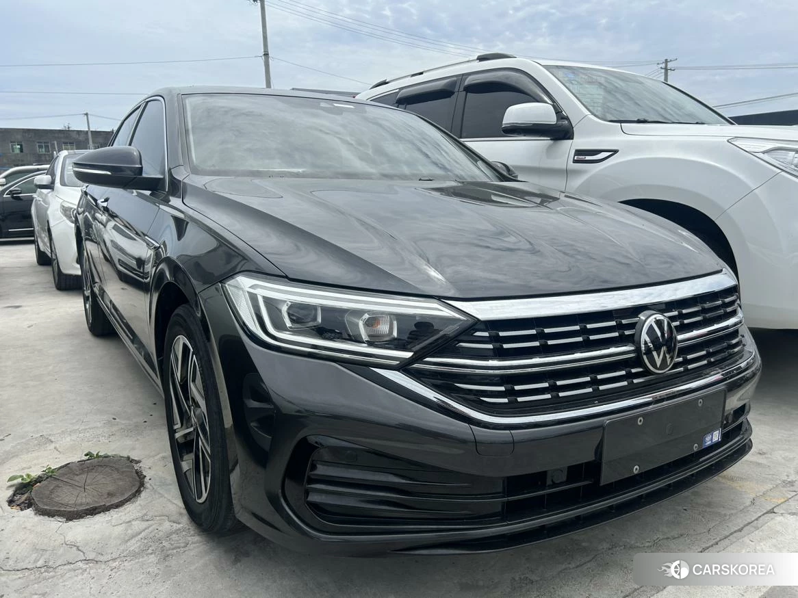 Volkswagen Sagitar 2022 Темно-серый из Китая