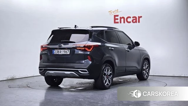 Kia Seltos 2020 Серый из Кореи