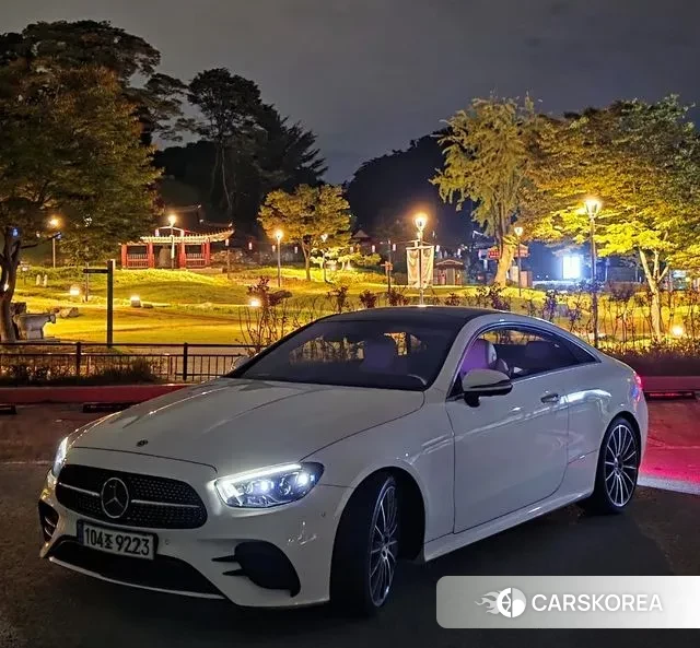 Mercedes-Benz E-Class W213 2021 Белый из Кореи