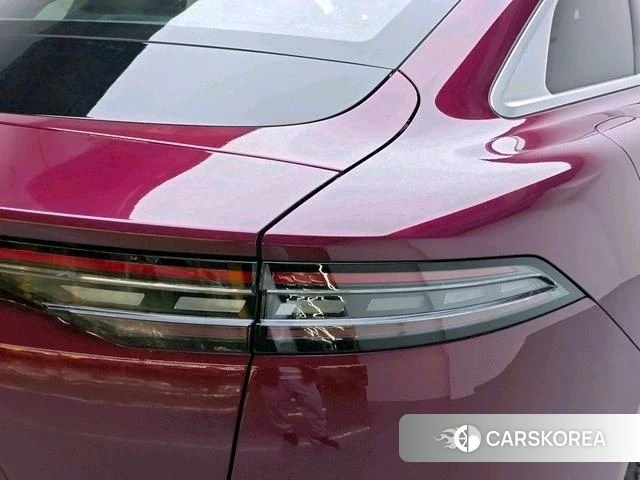 Chery Fengyun Fengyun A9L 2025 Красный из Китая