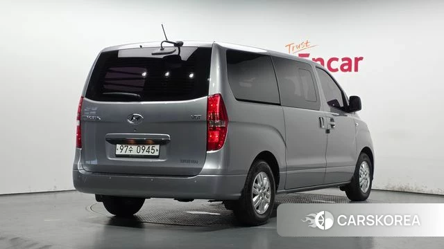 Hyundai The New Grand Starex 2018 Серебряный из Кореи