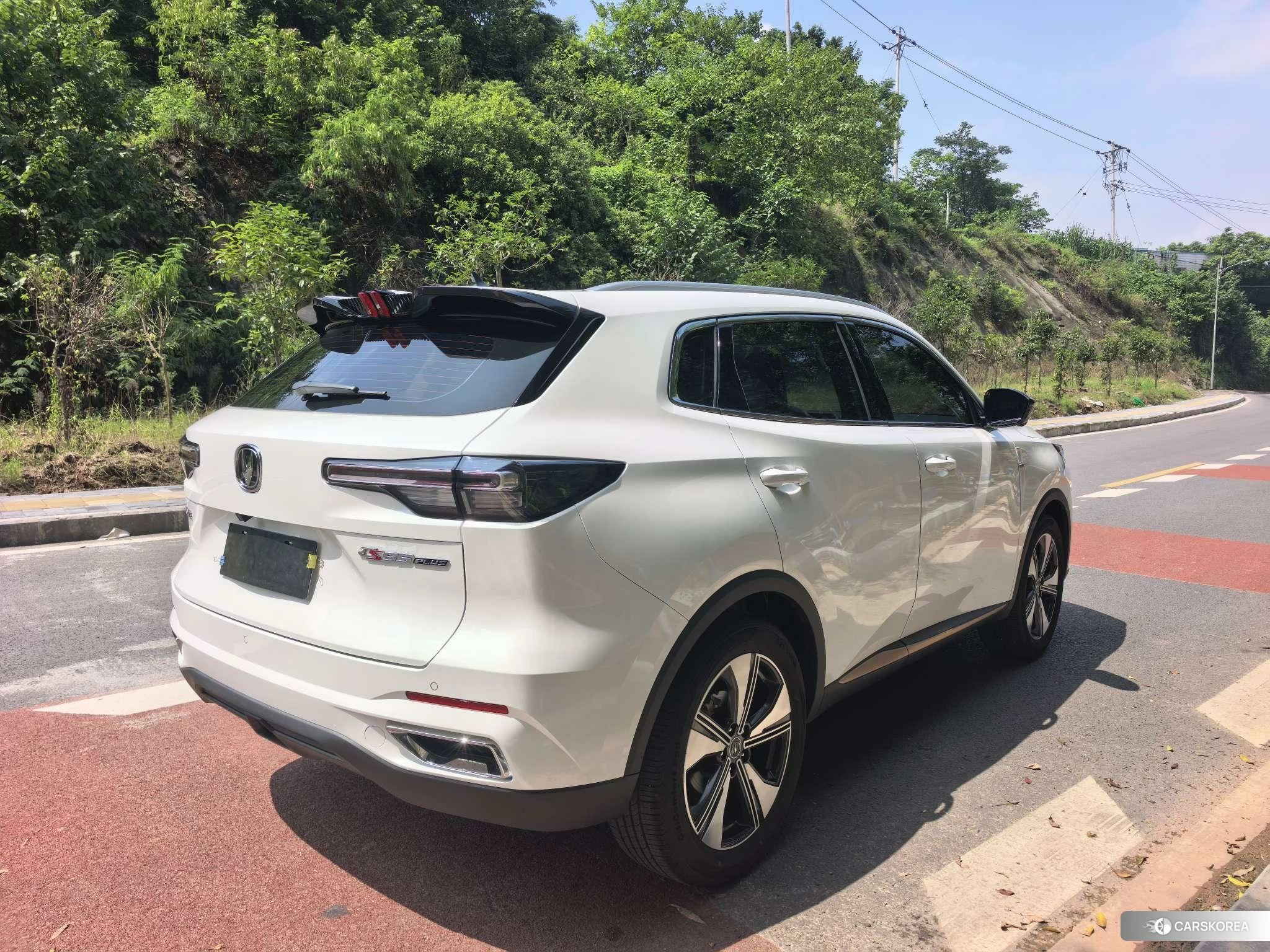 Chang'an CS55 PLUS 2021 Белый из Китая