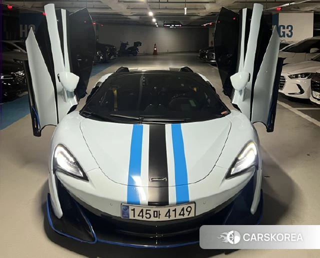 McLaren 600LT 2019 Небесно-голубой из Кореи