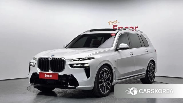 BMW X7 (G07) 2025 Белый из Кореи