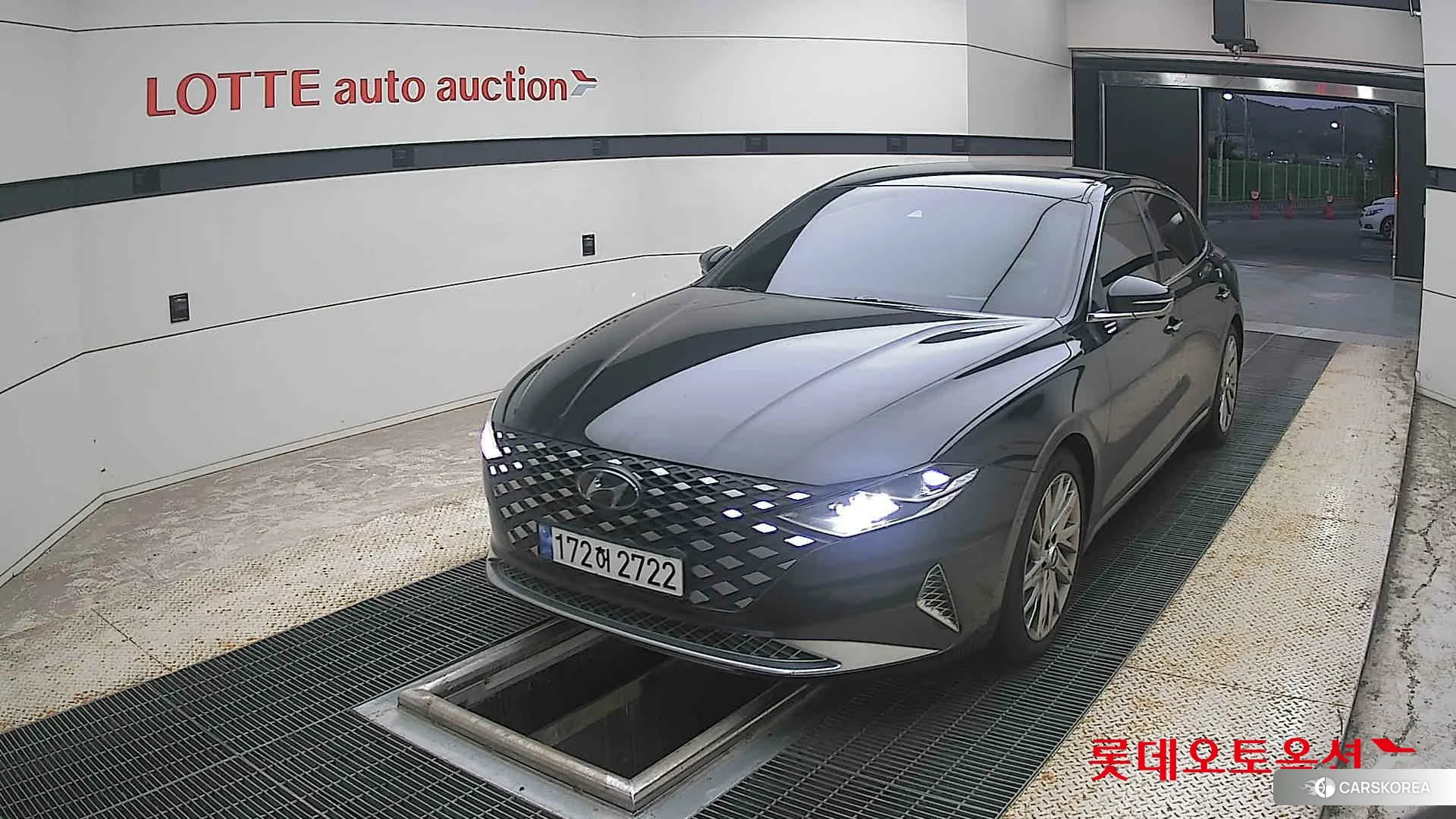 Hyundai Grandeur 2023 Abyss Black Pearl из Кореи