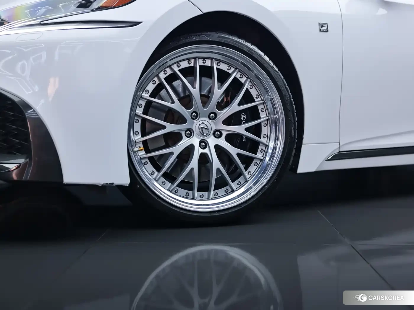 Lexus LS 2018 Белый из Китая