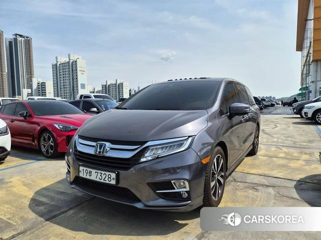 Honda Odyssey 2019 Серый из Кореи