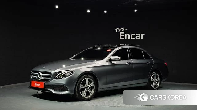 Mercedes-Benz E-Class W213 2018 Серый из Кореи