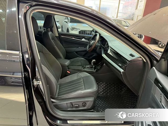 Volkswagen Passat 2021 Черный из Китая