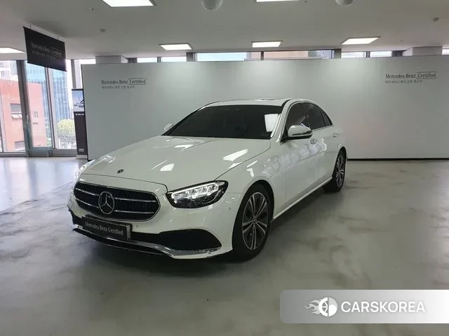 Mercedes-Benz E-Class W213 2020 Белый из Кореи