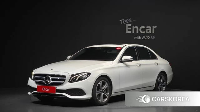 Mercedes-Benz E-Class W213 2019 Белый из Кореи