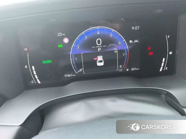Toyota Camry 2024 Серебристо-серый из Китая