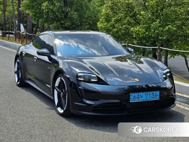 Porsche Taycan 2022 Черный из Кореи