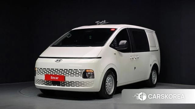 Hyundai Staria 2023 Белый из Кореи