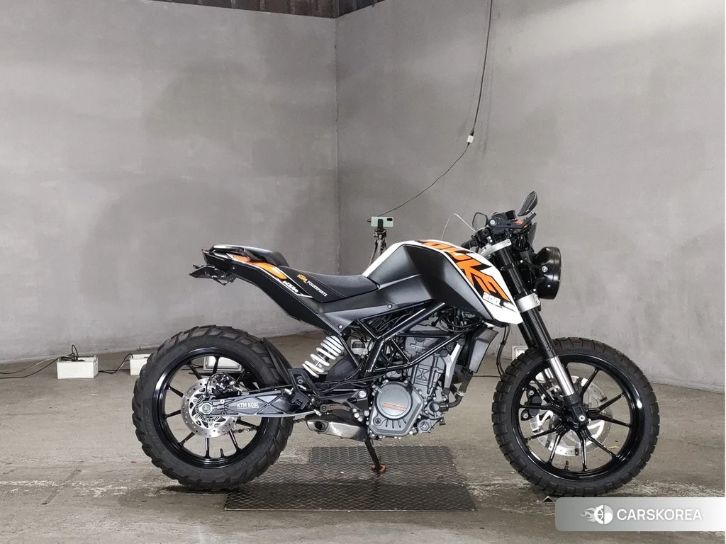 Проданный KTM 200 DUKE 2013 из Японии