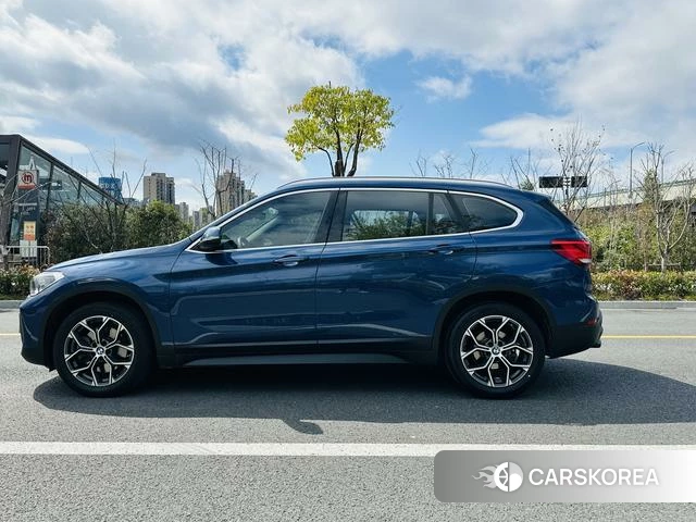 BMW X1 2021 Синий из Китая
