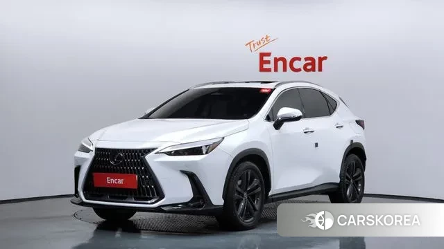 Lexus NX350h Second generation 2022 Белый из Кореи