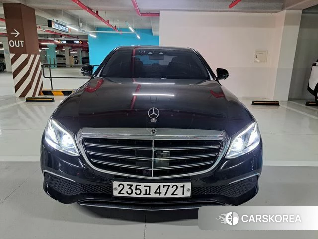 Mercedes-Benz E-Class W213 2019 Черный из Кореи