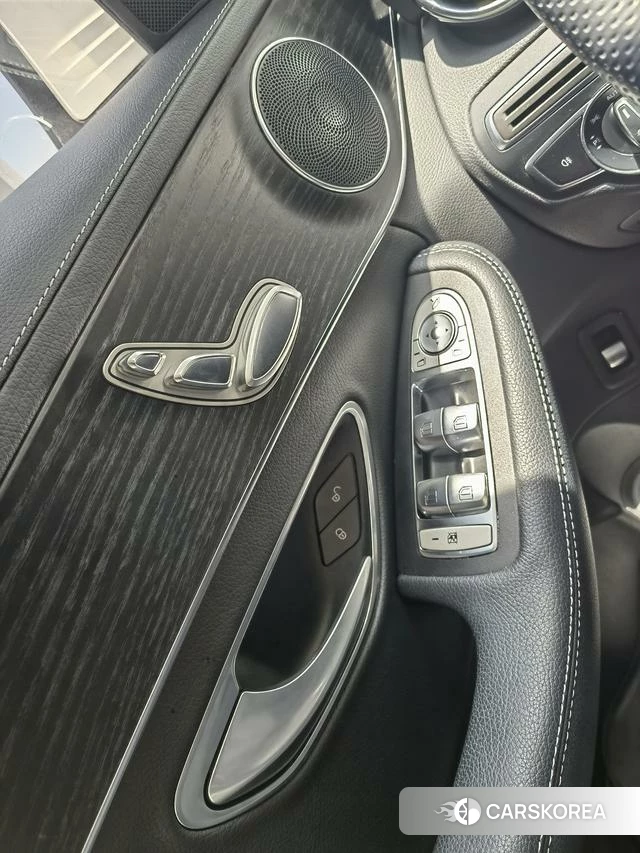 Mercedes-Benz Class C 2021 Белый из Китая
