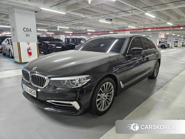 BMW 5 Series (G30) 2020 Черный из Кореи