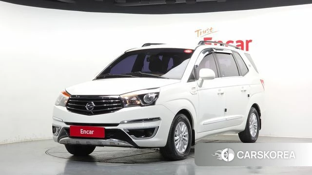 Ssangyong Korando Turismo 2018 Белый из Кореи