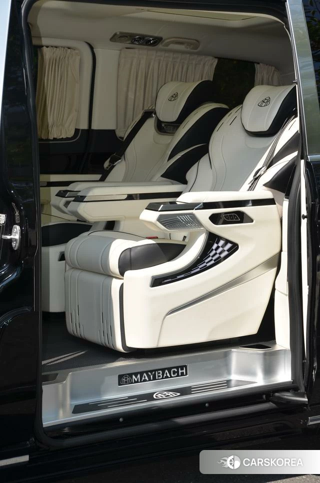 Mercedes-Benz V-class 2023 Черный из Китая