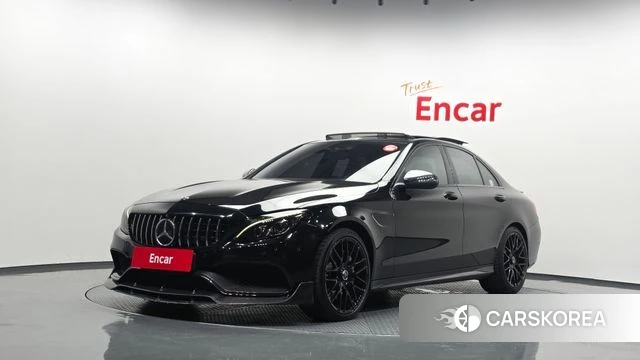 Mercedes-Benz C-Class W205 2018 Черный из Кореи