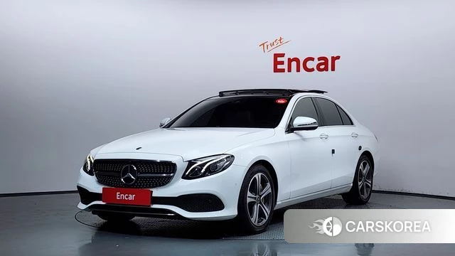 Mercedes-Benz E-Class W213 2019 Белый из Кореи