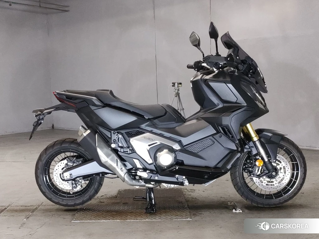 Проданный Honda X-ADV 750 2023 из Японии, фото 2