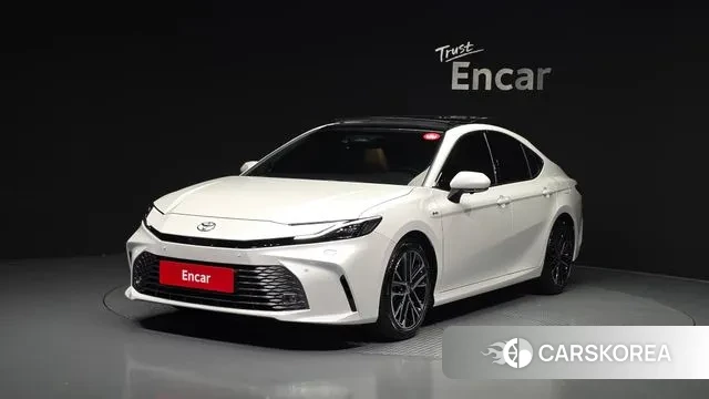 Toyota Camry (XV80) 2025 Белый из Кореи
