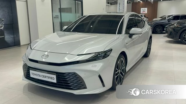 Toyota Camry (XV80) 2025 Белый из Кореи