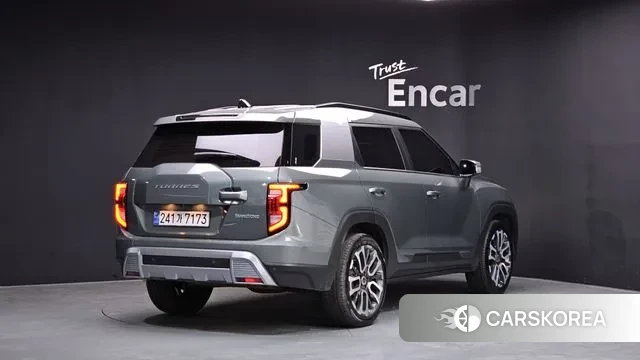 Ssangyong Torres 2022 Темно-зеленый из Кореи