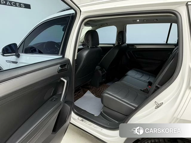 Volkswagen Tiguan L 2021 Белый из Китая
