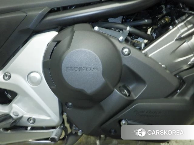 Engine photo