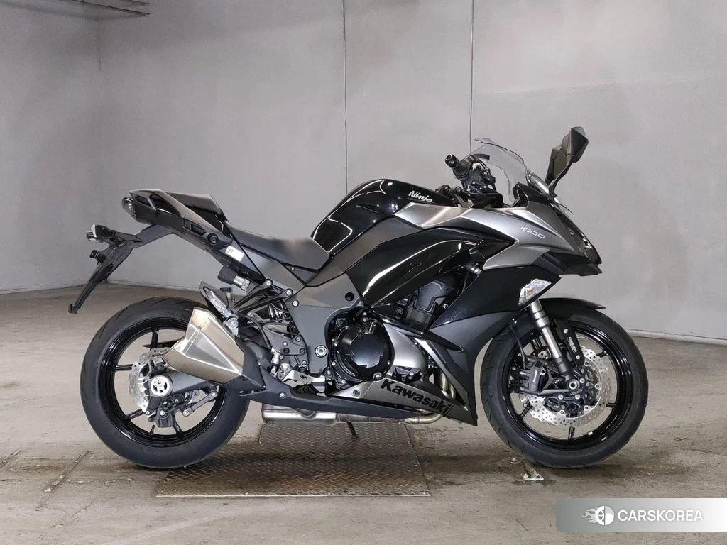 Проданный Kawasaki NINJA 1000 2017 из Японии