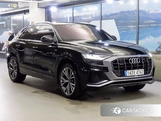 Audi Q8 (4M) 2021 Черный из Кореи