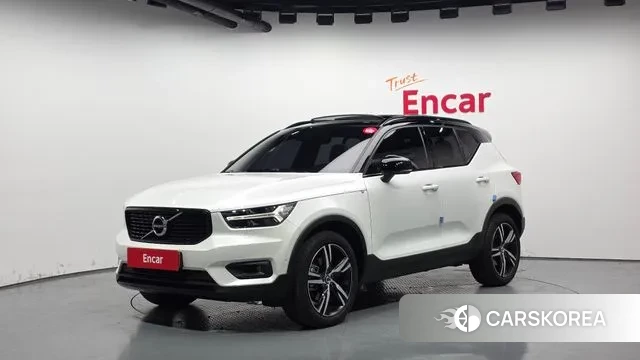 Volvo XC40 2018 Белый из Кореи