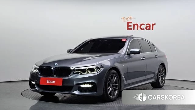 BMW 5 Series (G30) 2018 Цвет галактики из Кореи