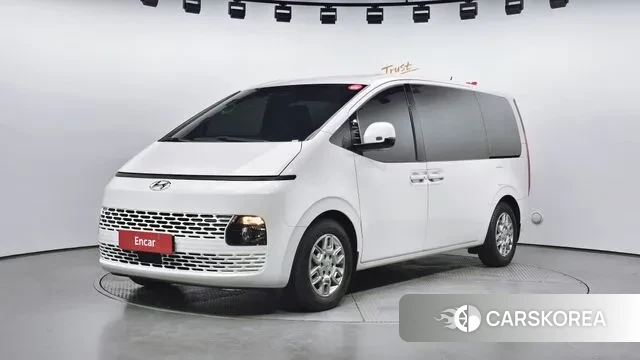 Hyundai Staria 2022 Белый из Кореи