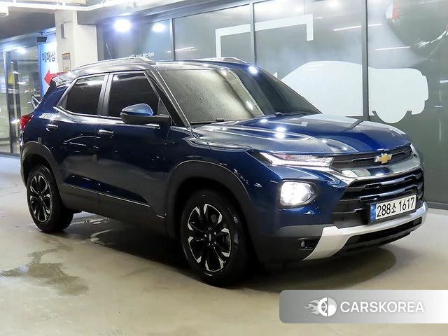 Chevrolet (GM Daewoo) Trailblazer 2022 Синий из Кореи