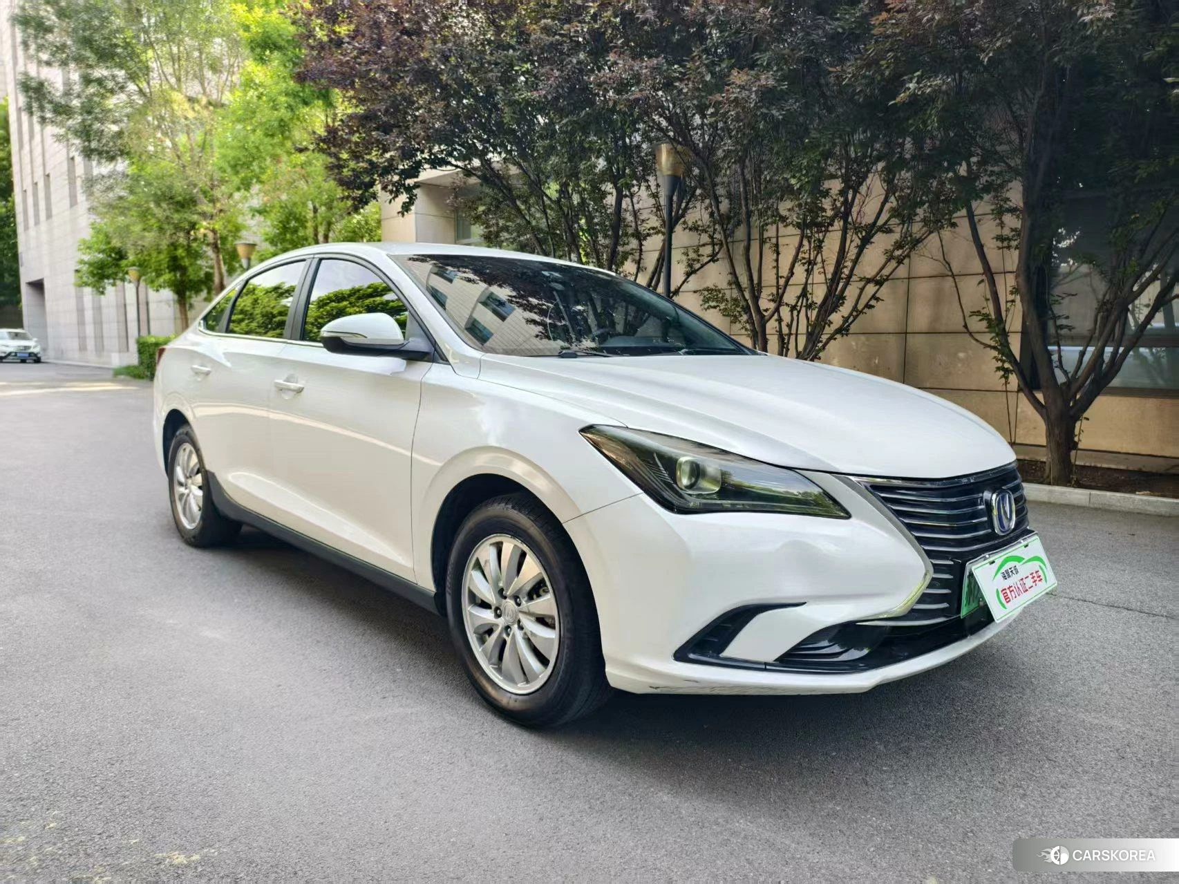 Chang'an Yidong EV 2018 Белый из Китая