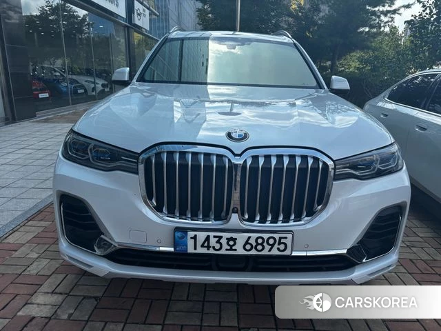 BMW X7 (G07) 2021 Белый из Кореи