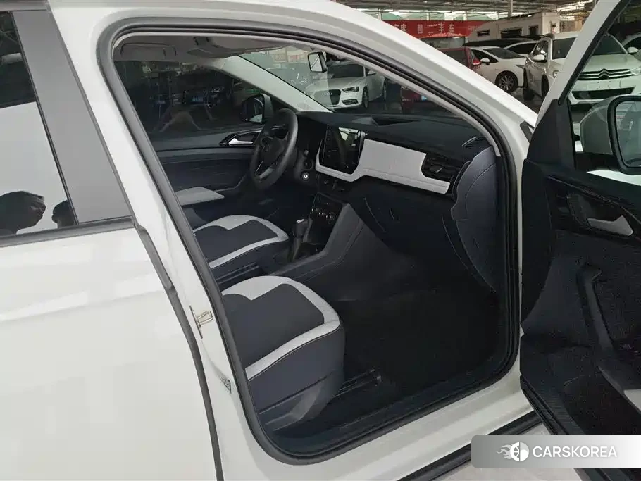 Volkswagen Tharu 2025 Белый из Китая