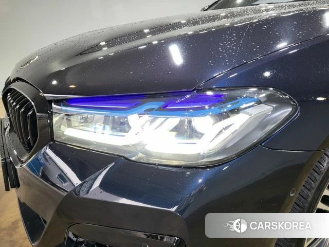 BMW 5 Series (G30) 2019 Черный из Кореи