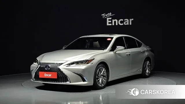 Lexus ES300h 7th generation 2019 Жемчужный цвет из Кореи