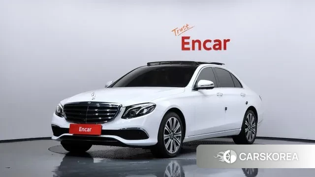 Mercedes-Benz E-Class W213 2020 Белый из Кореи